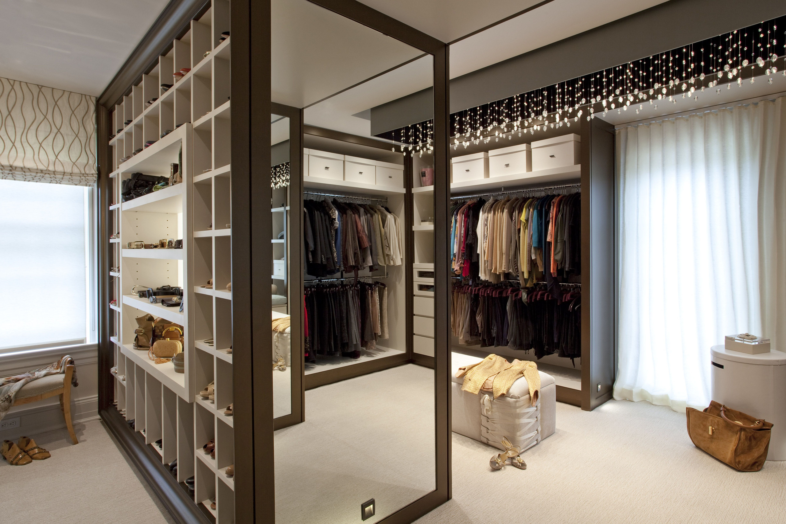 Modern walk-in closet | Sunshine Alliance, South Florida