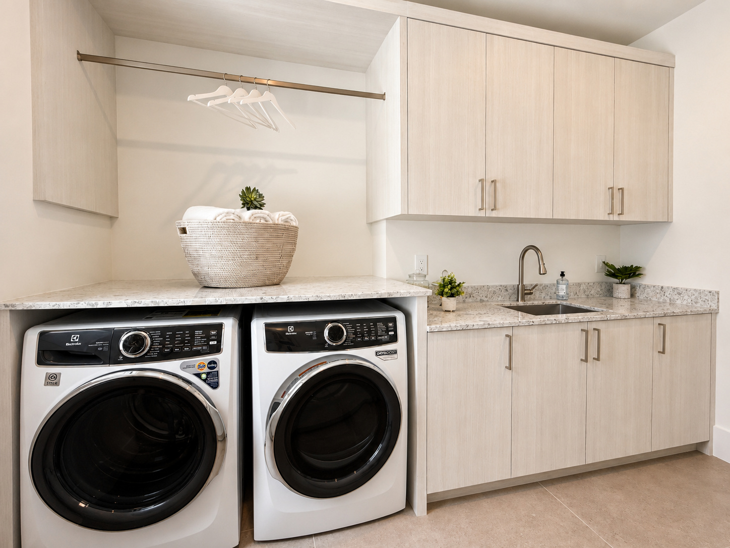 Modern laundry built-ins | Built in-house by Sunshine Alliance, South Florida