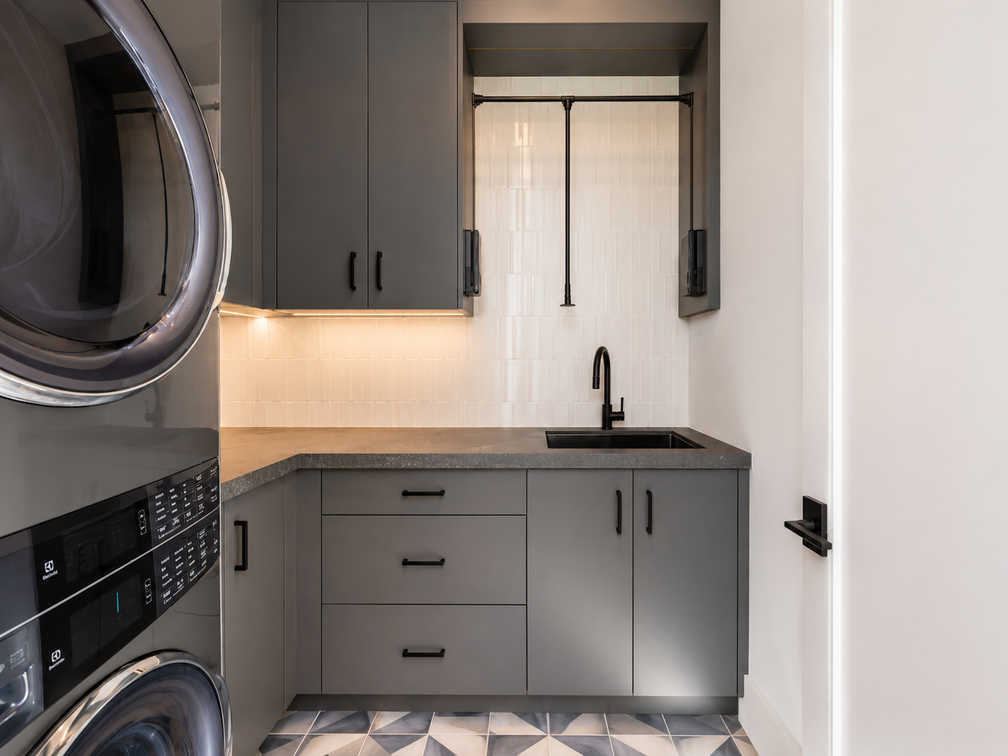 Minimalist laundry built-ins | Sunshine Alliance, Deerfield Beach FL